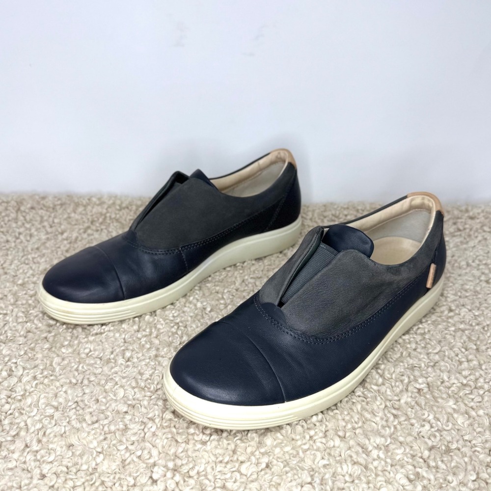 ECCO Soft 7 Womens Navy Blue Leather Slip On Sneakers Size 38 US 7-7.5